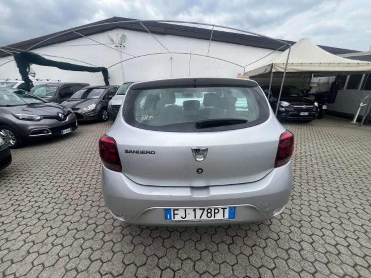 Dacia Sandero 0.9 TCe 12V 90CV Start&Stop Ambiance (4)
