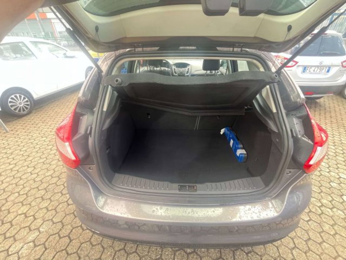 Ford Focus 1.6 TDCi 115 CV Titanium (13)