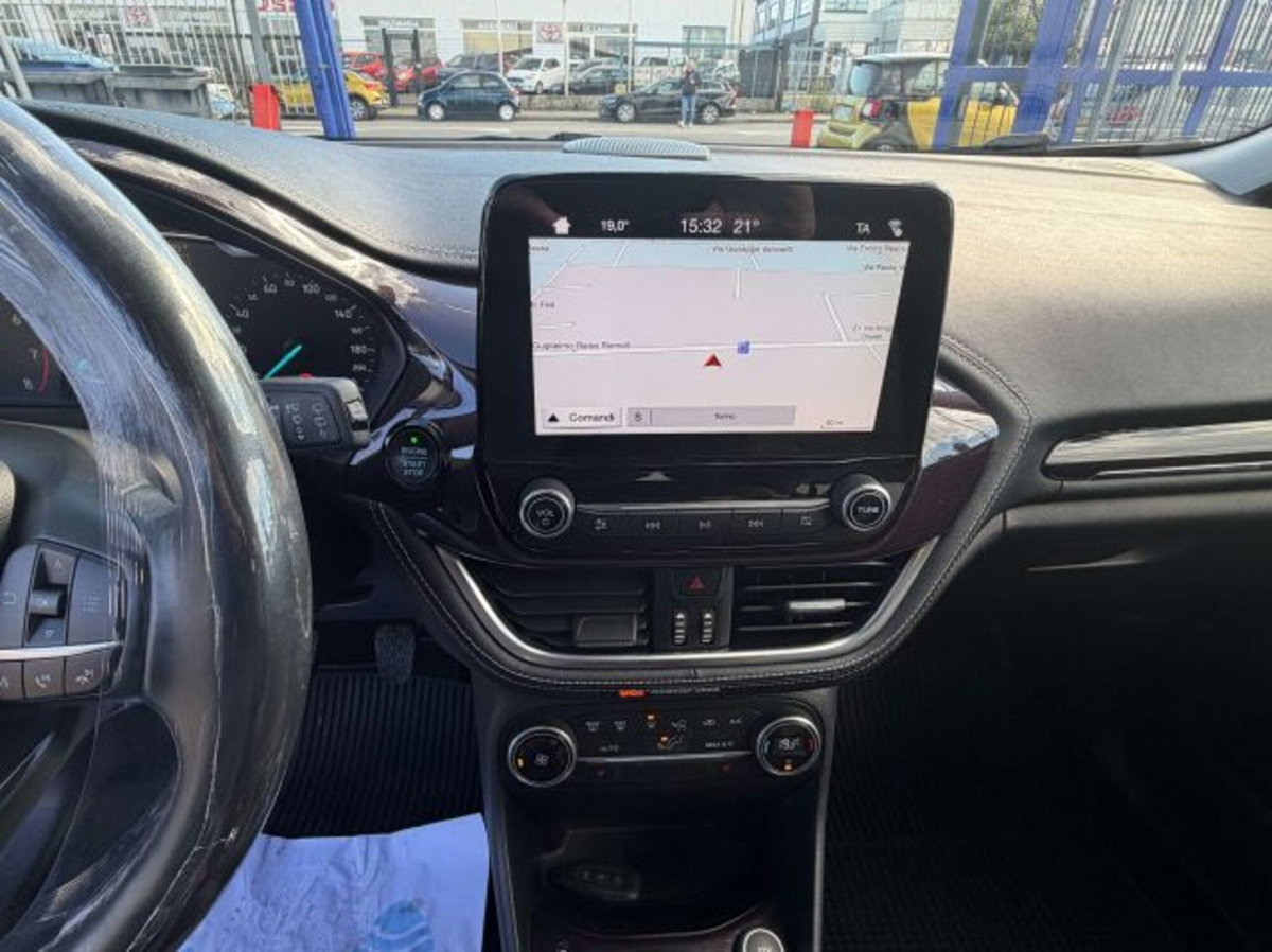 Ford Fiesta 1.0 Ecoboost 100 CV 5 porte Vignale (12)