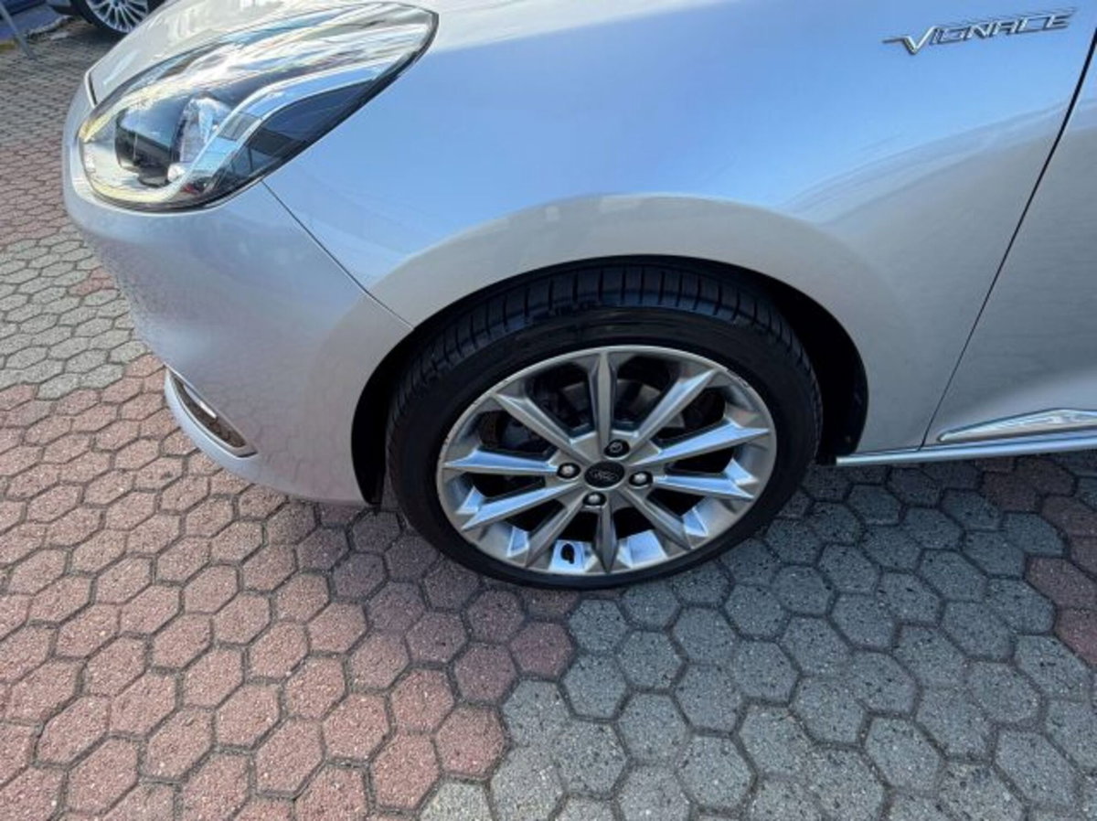 Ford Fiesta 1.0 Ecoboost 100 CV 5 porte Vignale (15)
