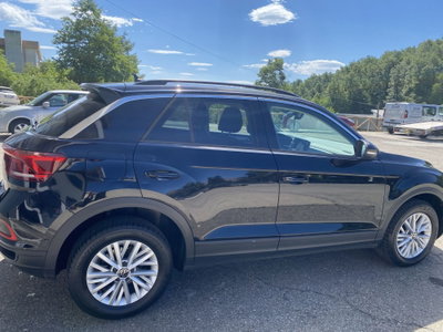 Volkswagen T-Roc 1.0 TSI Life (9)