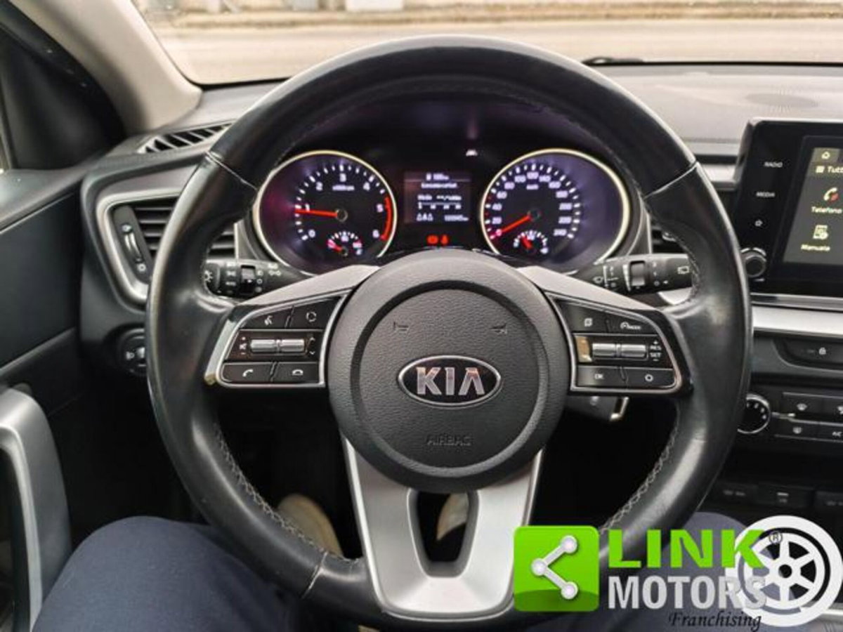 Kia XCeed 1.6 CRDi 115 CV Style (12)