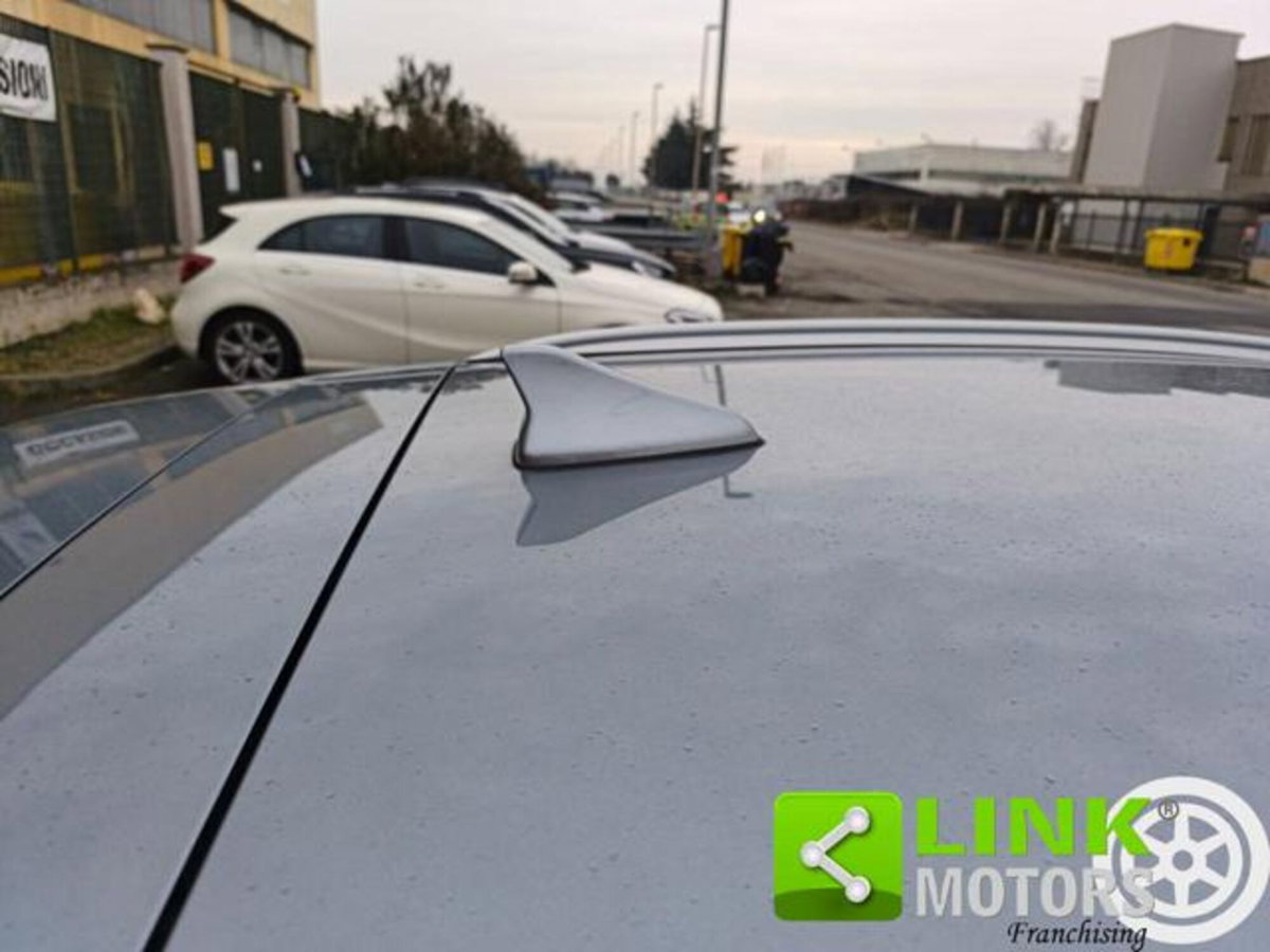 Kia XCeed 1.6 CRDi 115 CV Style (17)