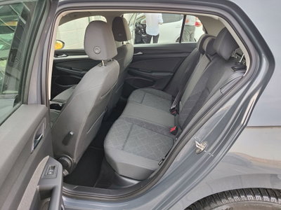 Volkswagen Golf 2.0 TDI DSG SCR Style (4)
