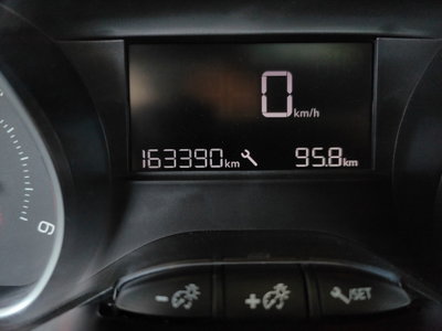 Peugeot 208 75 5 porte Active (10)