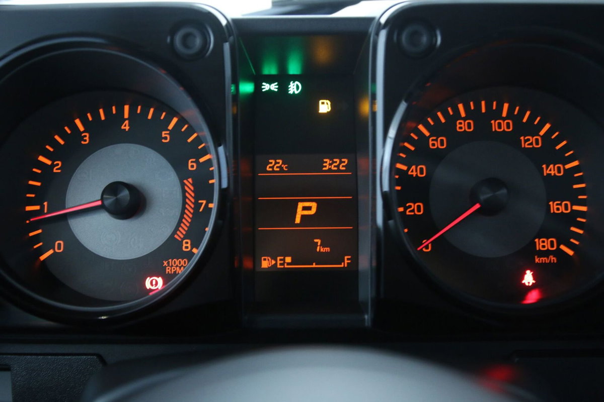 Suzuki Jimny 1.5 Pro 4wd allgrip (11)