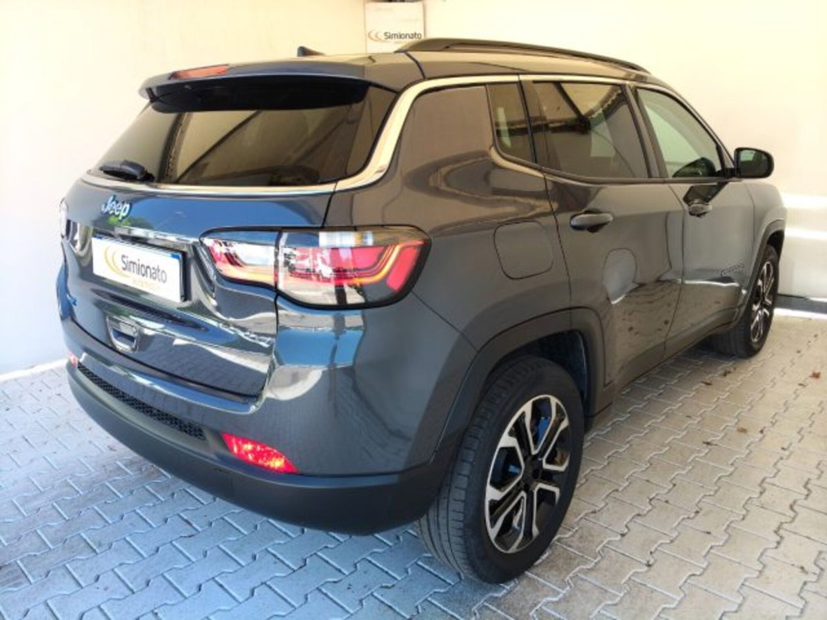 Jeep Compass 1.3 T4 190CV PHEV AT6 4xe Limited (4)