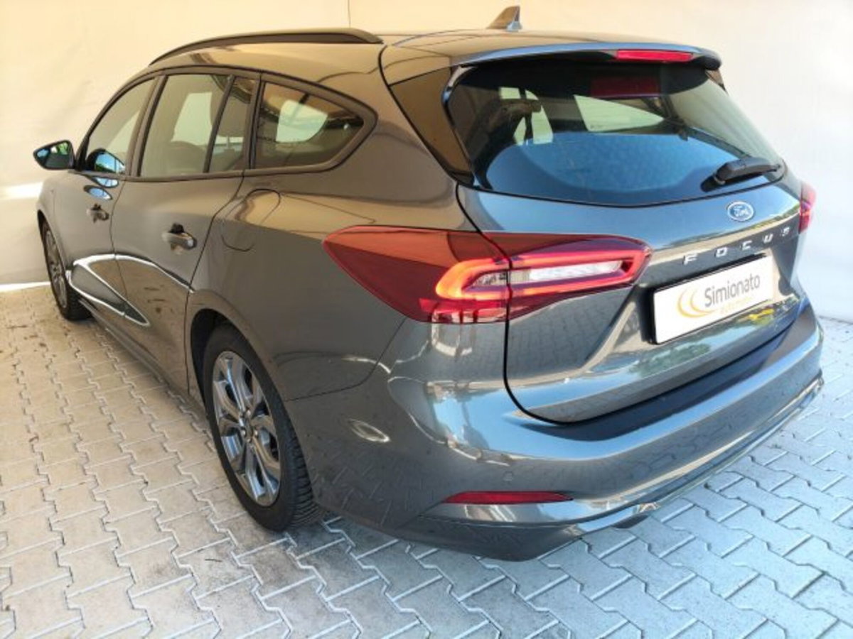 Ford Focus Station Wagon 1.5 EcoBlue 115 CV automatico SW ST-Line Design (6)