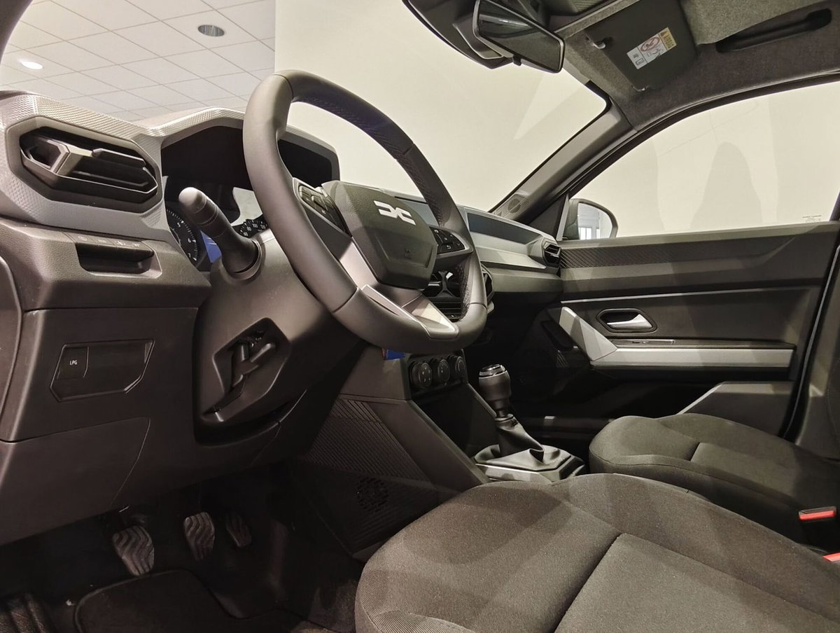 Dacia Duster 1.2 Eco-G Essential 120cv (20)