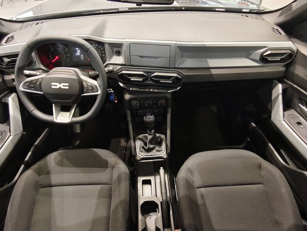 Dacia Duster 1.2 Eco-G Essential 120cv (4)