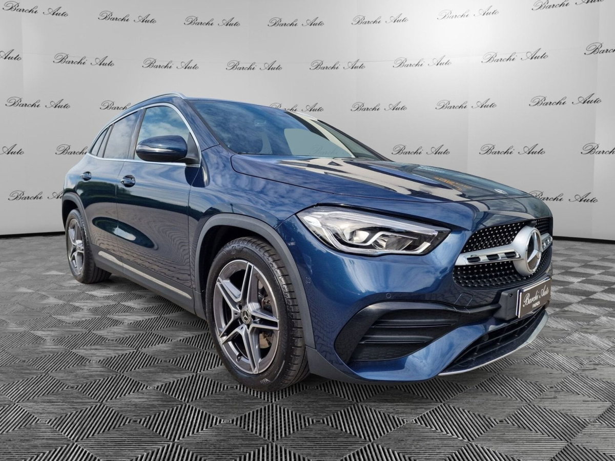 Mercedes-Benz GLA SUV 200 d Automatic 4Matic Premium (3)