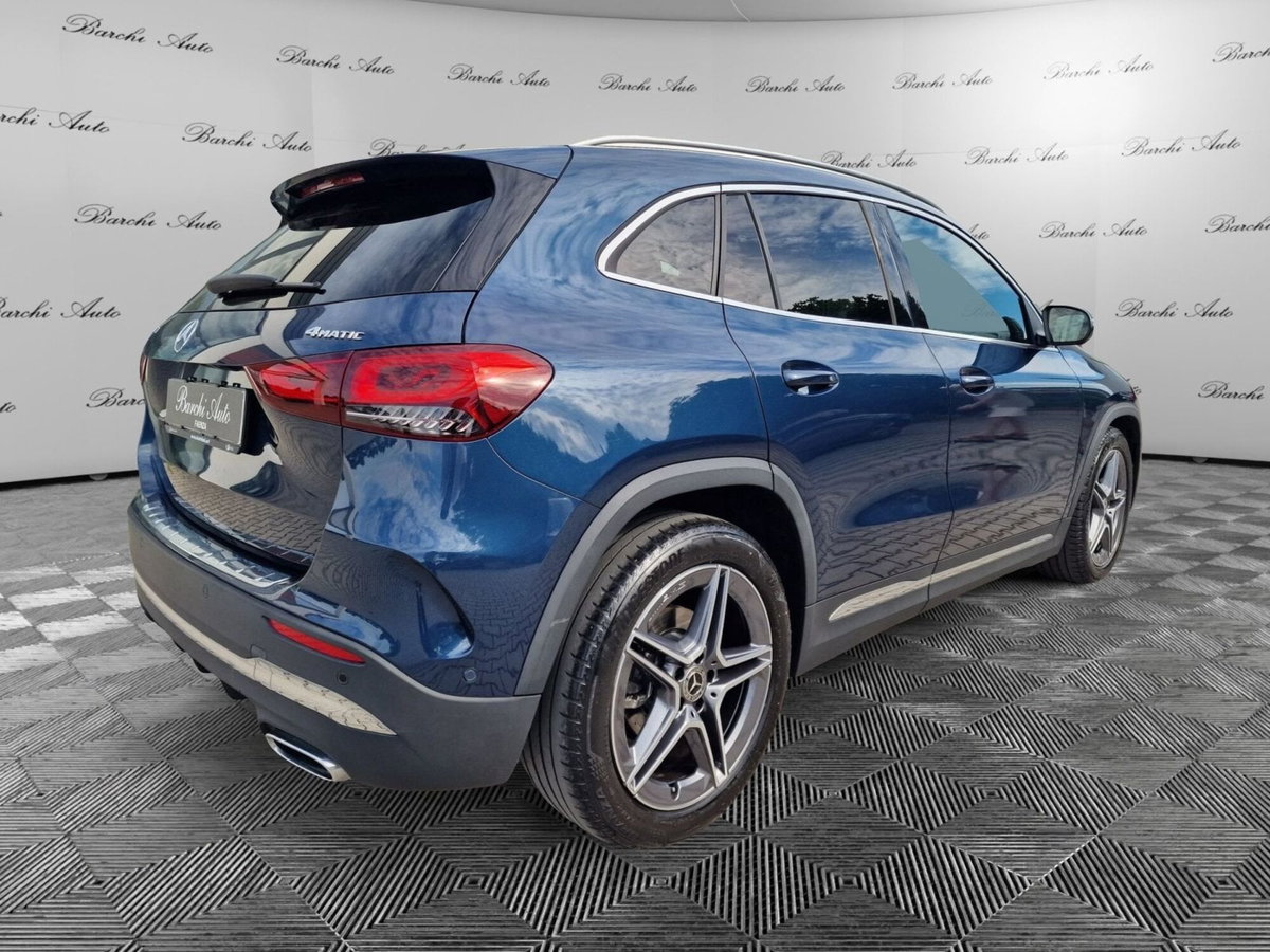 Mercedes-Benz GLA SUV 200 d Automatic 4Matic Premium (5)