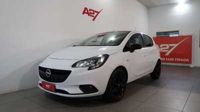 Opel Corsa 1.4 90CV 5 porte b-Color usata