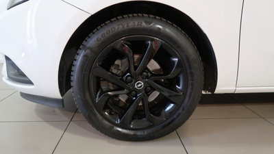 Opel Corsa 1.4 90CV 5 porte b-Color (10)
