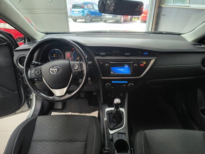 Toyota Auris 1.4 D-4D 5 porte (14)
