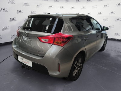 Toyota Auris 1.4 D-4D 5 porte (8)
