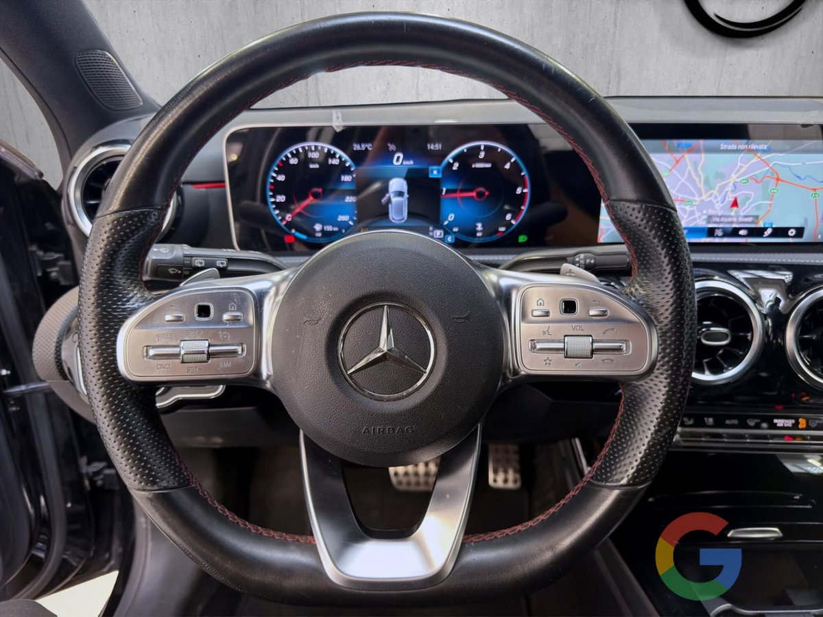 Mercedes-Benz Classe A 180 d Premium (10)