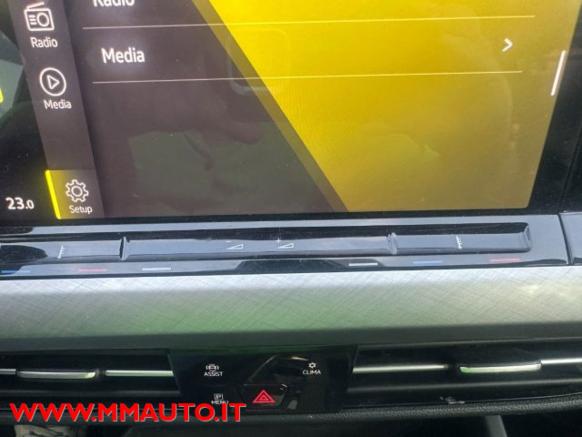 Volkswagen Golf Variant 1.0 eTSI EVO DSG Life (19)