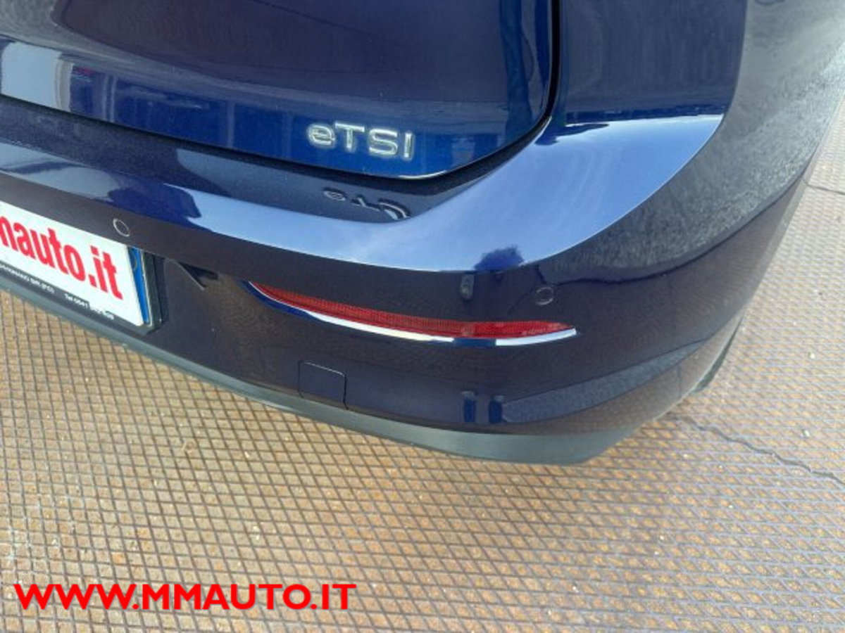 Volkswagen Golf Variant 1.0 eTSI EVO DSG Life (5)