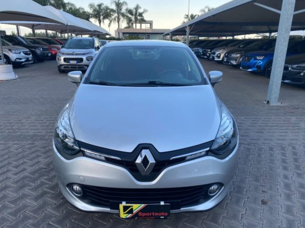 Renault Clio 1.5 dCi 8V 75CV 5 porte Wave (14)