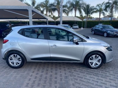 Renault Clio 1.5 dCi 8V 75CV 5 porte Wave (16)