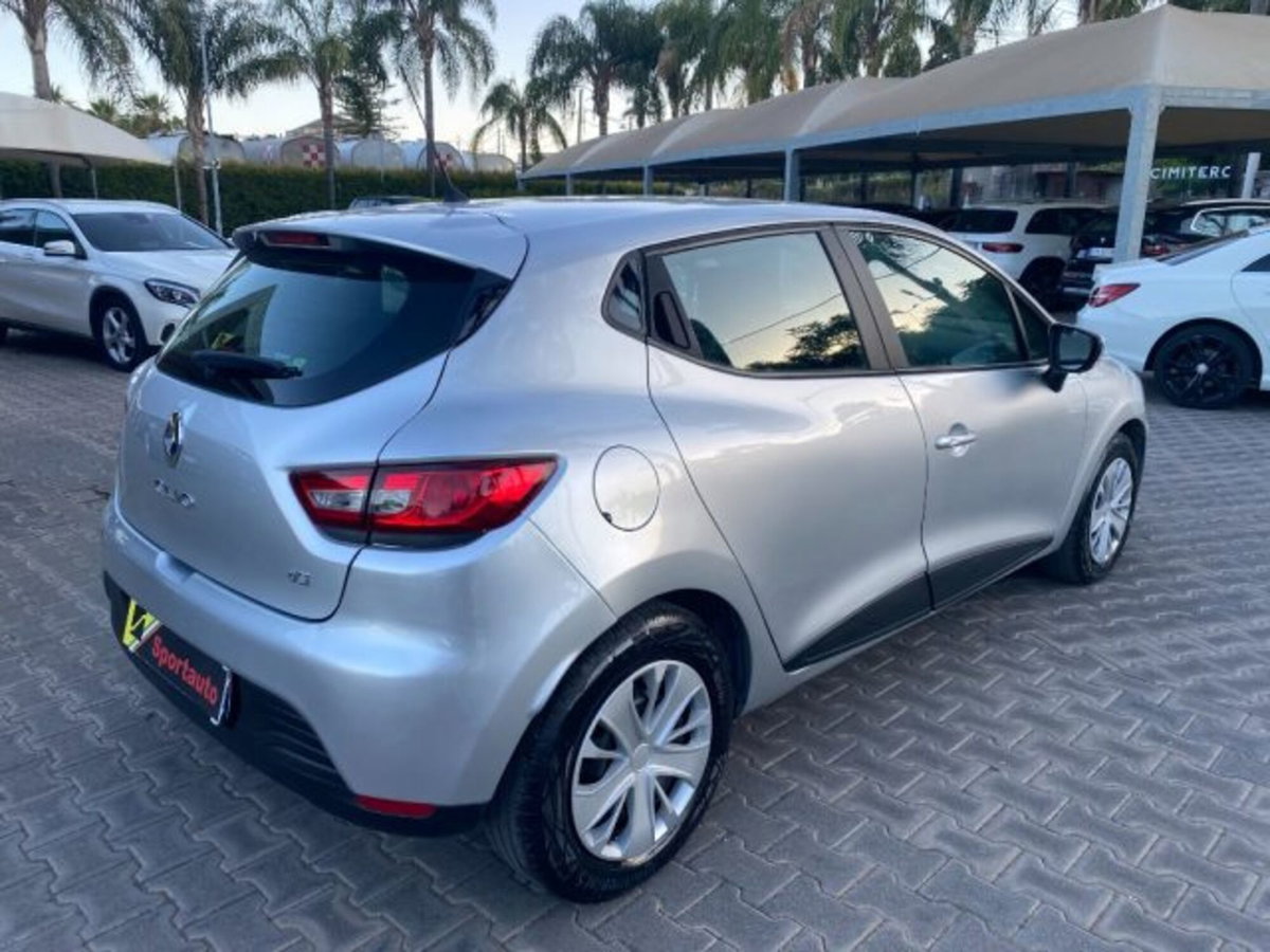 Renault Clio 1.5 dCi 8V 75CV 5 porte Wave (17)
