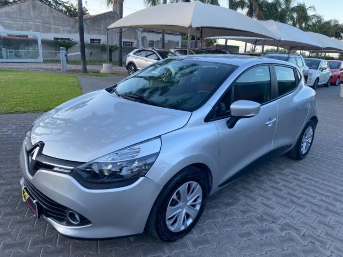 Renault Clio 1.5 dCi 8V 75CV 5 porte Wave (18)