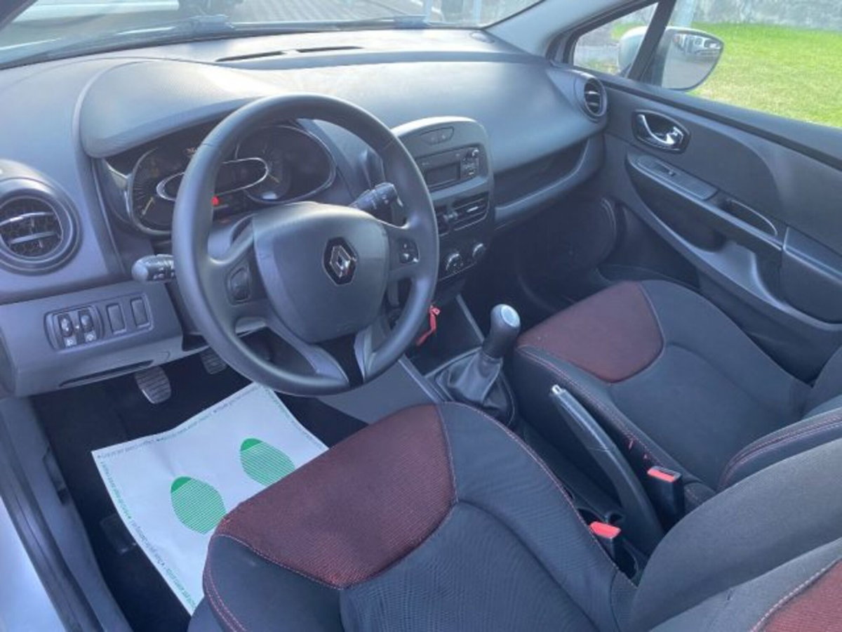 Renault Clio 1.5 dCi 8V 75CV 5 porte Wave (5)