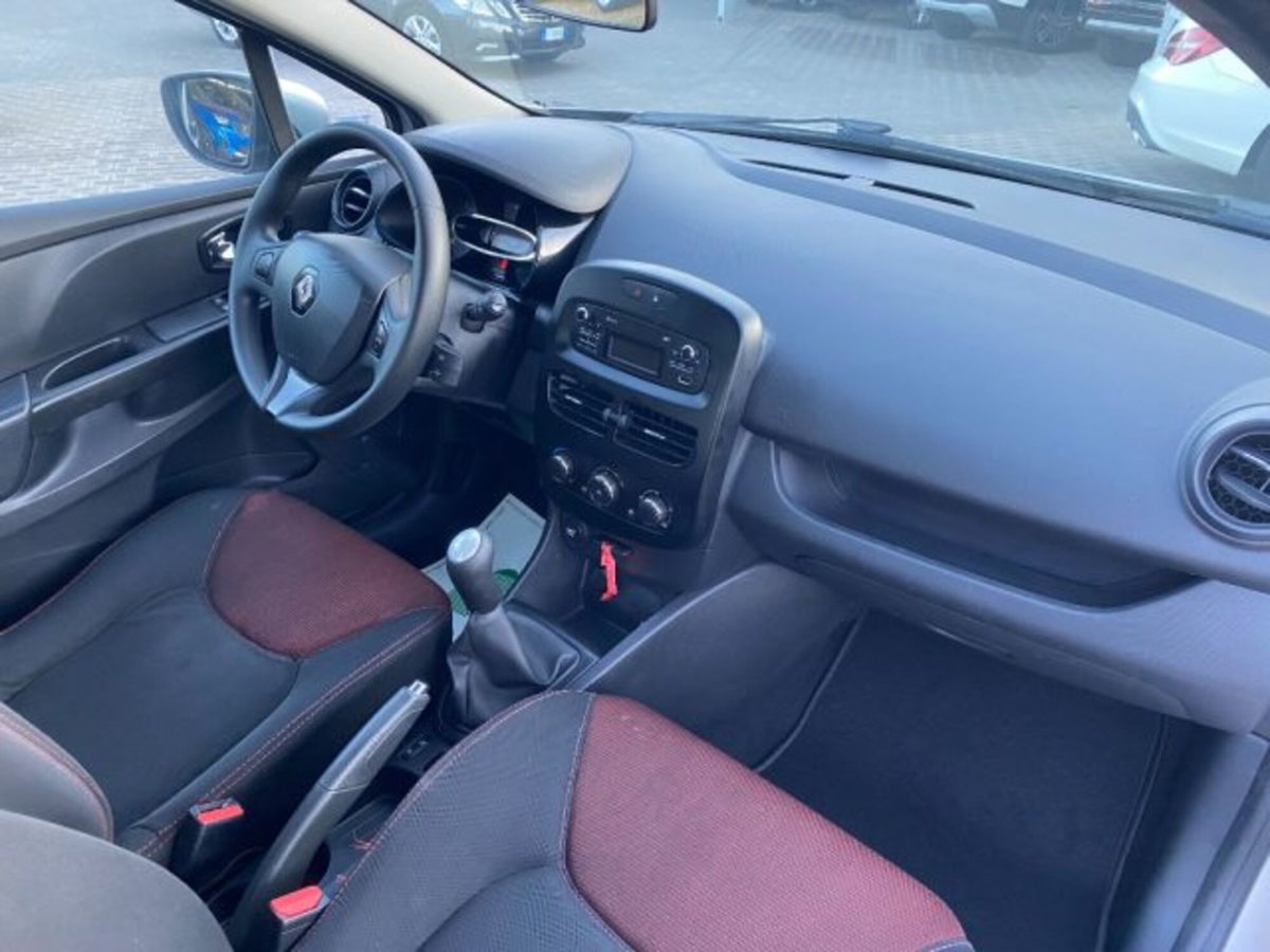 Renault Clio 1.5 dCi 8V 75CV 5 porte Wave (8)
