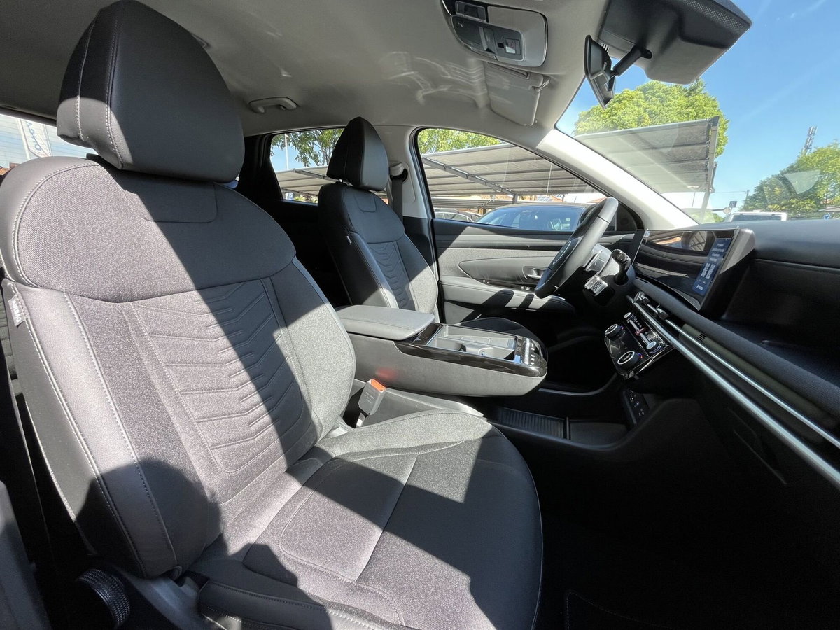 Hyundai Tucson 1.6 hev Exellence 2wd 239cv auto (14)