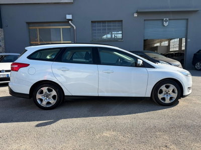 Ford Focus Station Wagon 1.6 TDCi 95 CV SW Plus (5)