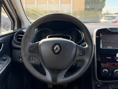 Renault Clio 1.5 dCi 8V 75CV 5 porte Costume National (13)