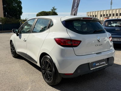 Renault Clio 1.5 dCi 8V 75CV 5 porte Costume National (8)