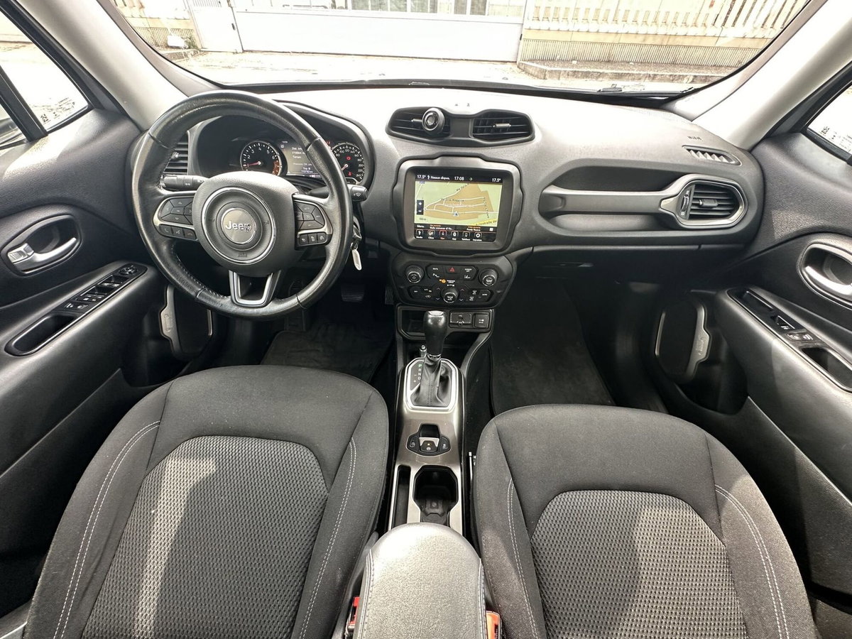 Jeep Renegade 1.3 T4 DDCT Limited (10)