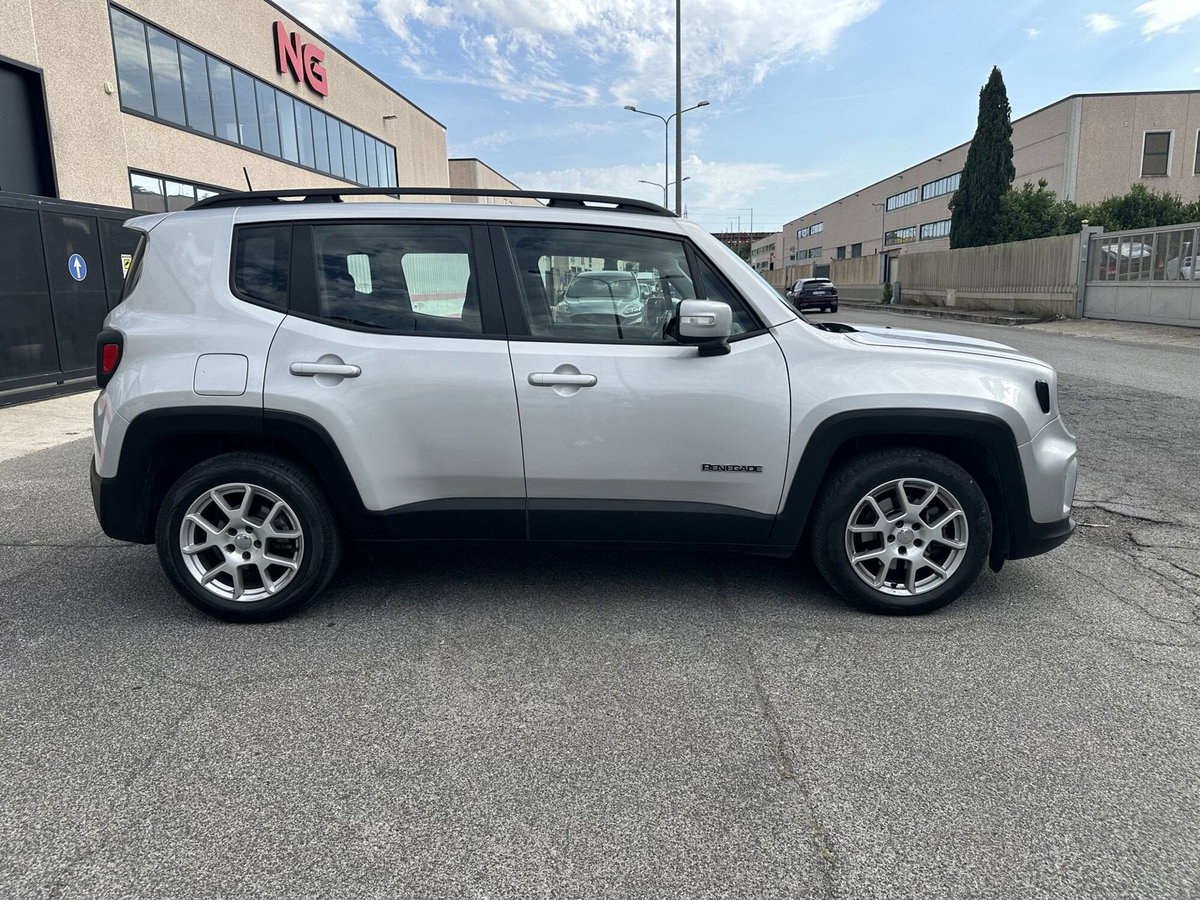 Jeep Renegade 1.3 T4 DDCT Limited (7)