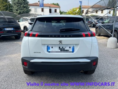 Peugeot 2008 BlueHDi 110 S&S Allure (11)