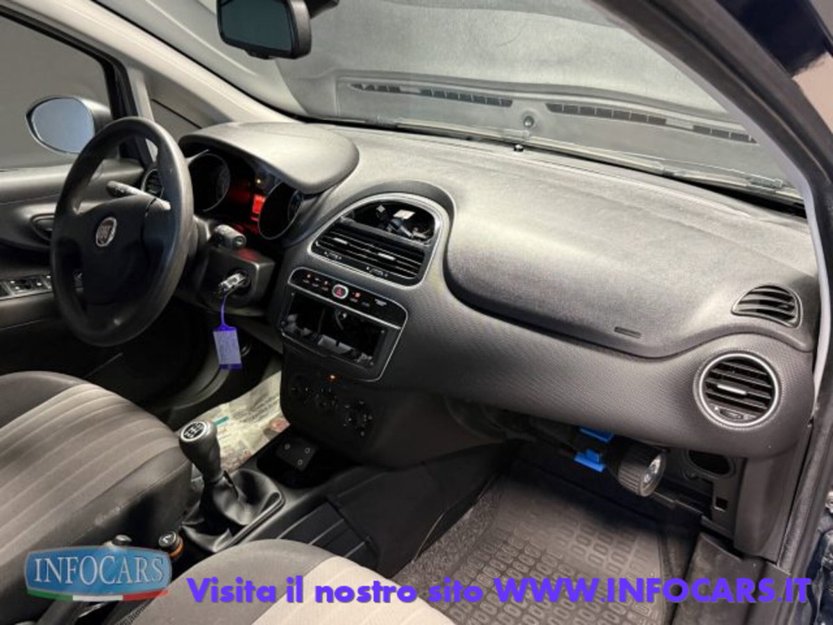 Fiat Punto 1.3 MJT II S&S 95 CV 5 porte Street (12)