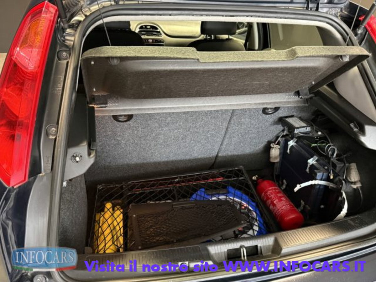 Fiat Punto 1.3 MJT II S&S 95 CV 5 porte Street (17)