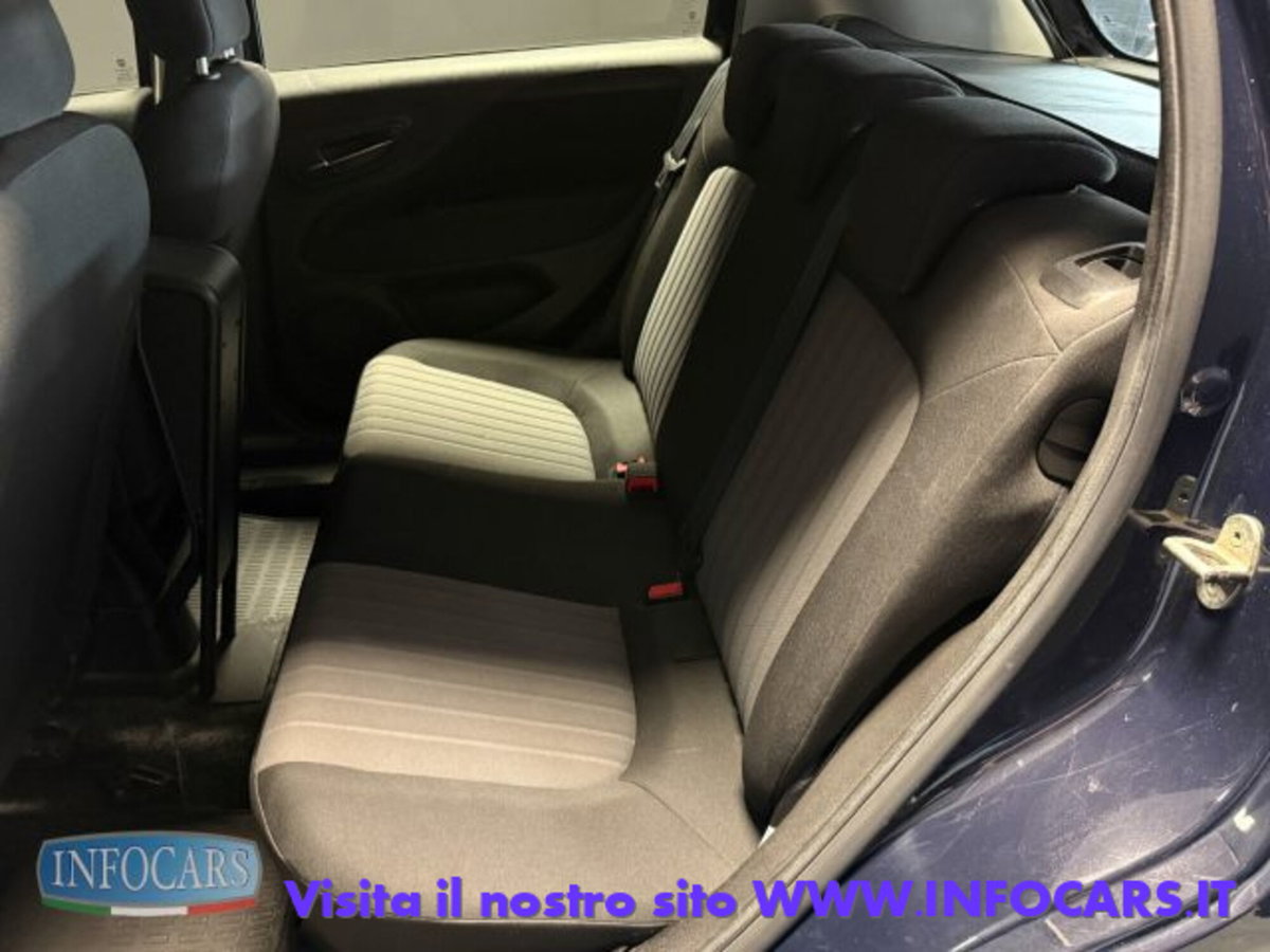Fiat Punto 1.3 MJT II S&S 95 CV 5 porte Street (7)