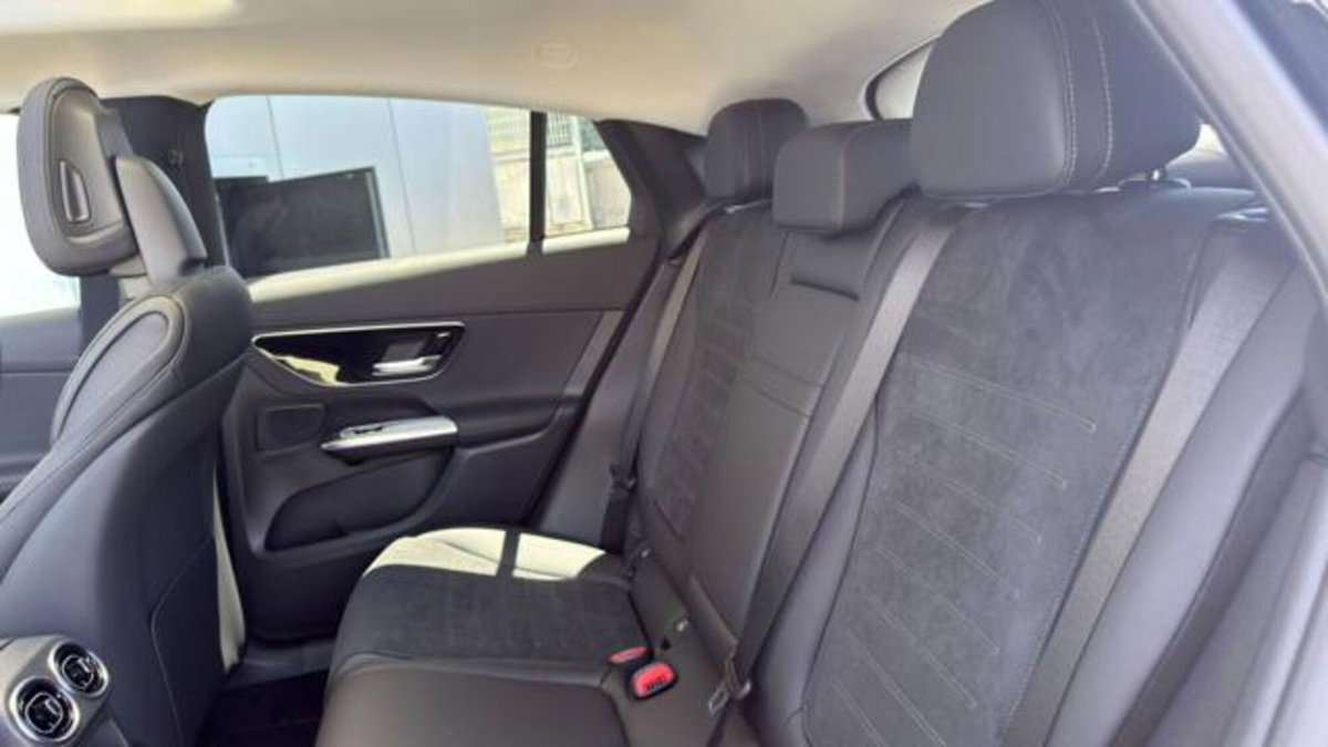 Mercedes-Benz GLC Coupé 220 d AMG Line Premium Plus 4matic auto (17)