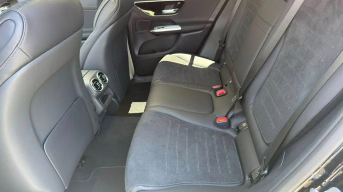 Mercedes-Benz GLC Coupé 220 d AMG Line Premium Plus 4matic auto (18)