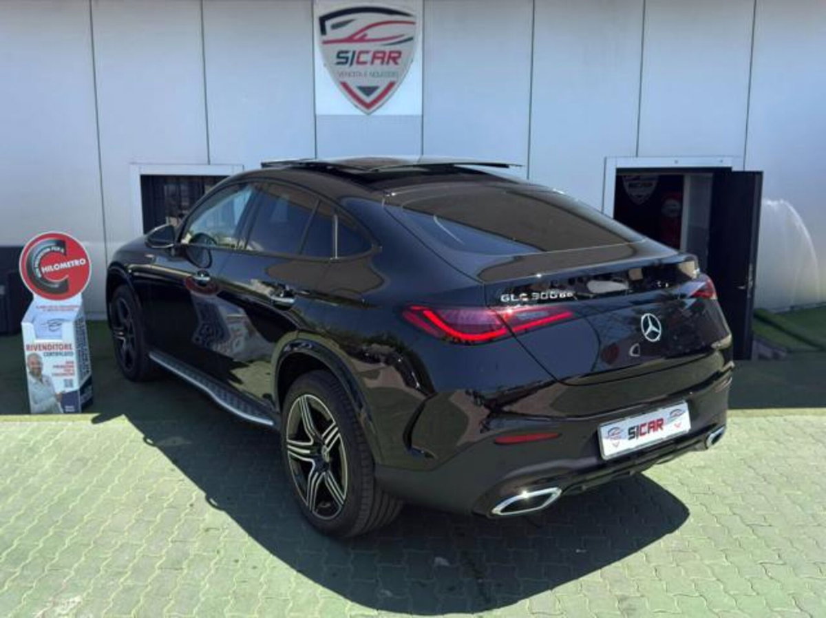 Mercedes-Benz GLC Coupé 220 d AMG Line Premium Plus 4matic auto (2)