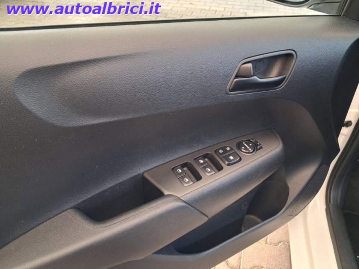 Kia Picanto 1.0 12V 5 porte AMT Urban (11)