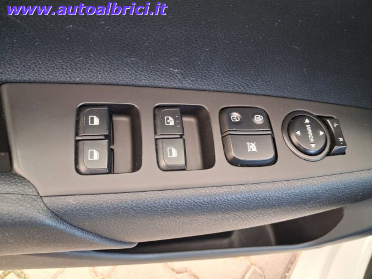 Kia Picanto 1.0 12V 5 porte AMT Urban (12)