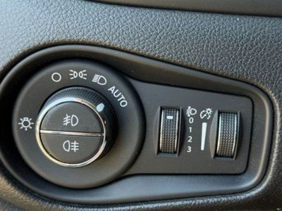 Jeep Renegade 1.6 Mjt 130 CV Limited (15)