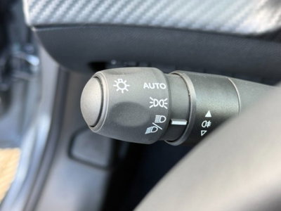 Peugeot 208 1.2 hybrid Active 100cv e-dcs 6 (13)