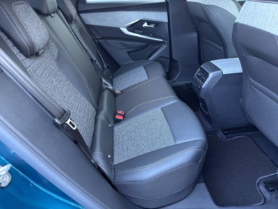 Peugeot 3008 1.2 hybrid Allure 145cv e-dcs6 (10)