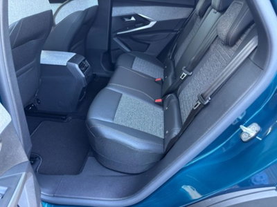 Peugeot 3008 1.2 hybrid Allure 145cv e-dcs6 (11)