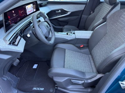 Peugeot 3008 1.2 hybrid Allure 145cv e-dcs6 (7)