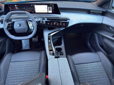 Peugeot 3008 1.2 hybrid Allure 145cv e-dcs6 (8)
